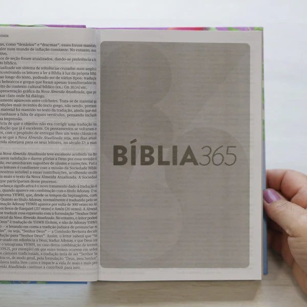 Bíblia 365 Jardim Florido | NAA | Letra Grande | Capa Dura