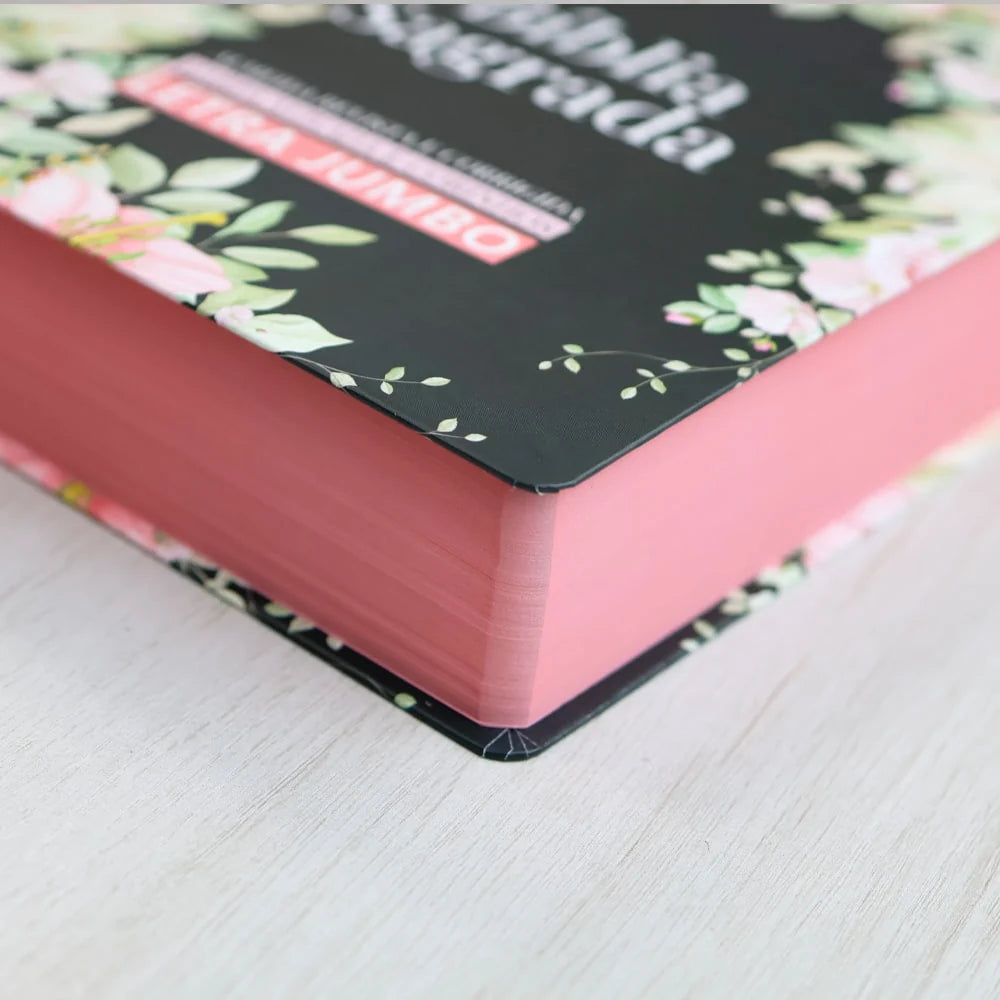 Bíblia Sagrada ARC Letra Jumbo com Harpa Avivada e Corinhos – Capa Dura Preta com Flores