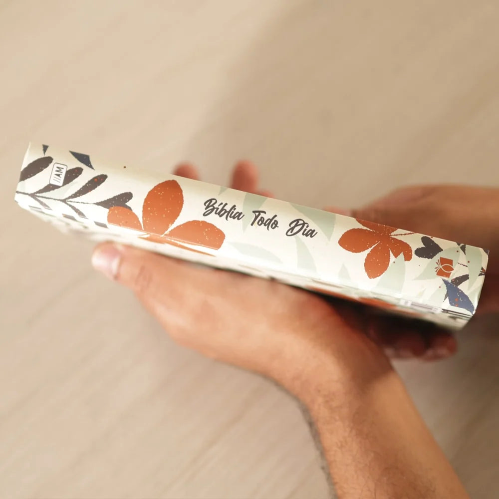 Bíblia Todo Dia com Espaço para Anotações | NVT Filament – Capa Dura Outono