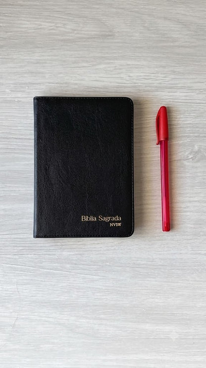 Bíblia Sagrada Slim Compacta NVI | Capa Preta (Formato Fino / Letra Pequena)