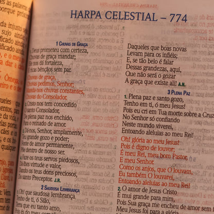 Página de abertura da Harpa Celestial 774 incluída na Bíblia Sagrada ARC